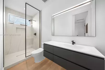 3119 Plaza St, Miami, FL 33133 - Photo 56