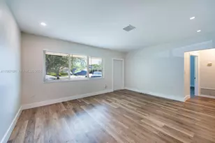 11745 SW 81st Rd, Pinecrest, FL 33156 - Photo 4