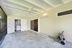 11745 SW 81st Rd, Pinecrest, FL 33156 - Photo 12