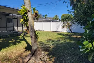 11745 SW 81st Rd, Pinecrest, FL 33156 - Photo 10