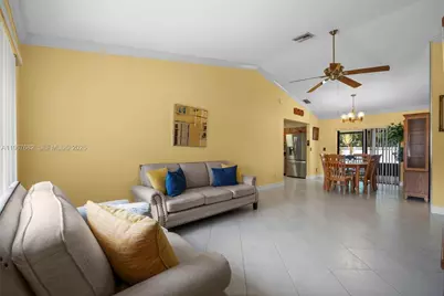 101 NE 2nd Pl #0, Dania Beach, FL 33004 - Photo 4