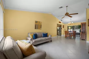 101 NE 2nd Pl, Dania Beach, FL 33004 - Photo 4