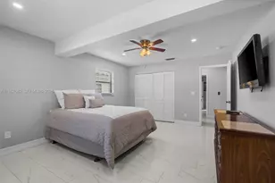 101 NE 2nd Pl, Dania Beach, FL 33004 - Photo 8