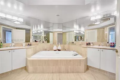 7000 Island Blvd #2404, Aventura, FL 33160 - Photo 36