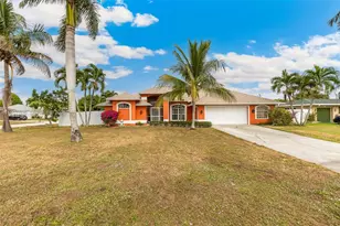1203 SE 27th St, Cape Coral, FL 33904 - Photo 1