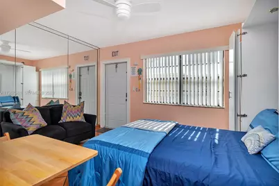 322 Harding St #B202, Hollywood, FL 33019 - Photo 32