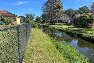 11520 NW 26th St, Plantation, FL 33323 - Photo 14