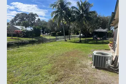 11520 NW 26th St, Plantation, FL 33323 - Photo 18