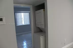 15690 SW 82nd Cir Ln, Miami, FL 33193 - Photo 10