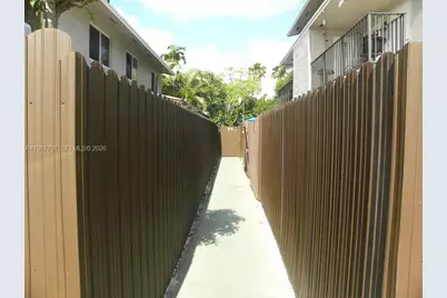 15690 SW 82nd Cir Ln #9-1, Miami, FL 33193 - Photo 4