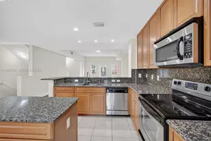 617 SW 1st Ave, Pompano Beach, FL 33060 - Photo 20