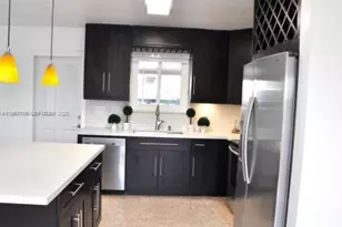 2401 SW 31st Ave, Miami, FL 33145 - Photo 24