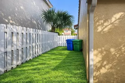 4400 NW 61st Pl, Coconut Creek, FL 33073 - Photo 22