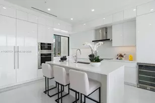 4008 NE 167th St, North Miami Beach, FL 33160 - Photo 6