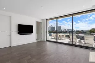 4008 NE 167th St, North Miami Beach, FL 33160 - Photo 24