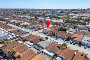 9326 NW 121st St, Hialeah Gardens, FL 33018 - Photo 48