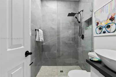 2376 NW 2nd St, Miami, FL 33125 - Photo 36