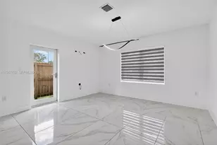 574 NW 98th St, Miami, FL 33150 - Photo 10