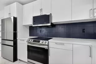 574 NW 98th St, Miami, FL 33150 - Photo 14