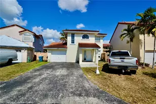 15115 SW 109th St, Miami, FL 33196 - Photo 2