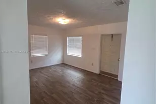 503 N 25th St, Fort Pierce, FL 34947 - Photo 14