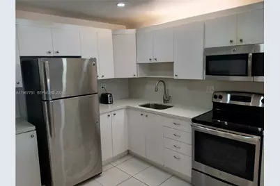 2780 NE 183rd St #1708, Aventura, FL 33160 - Photo 6