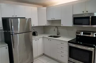 2780 NE 183rd St, Aventura, FL 33160 - Photo 6