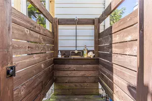 665 NE 120th St, Biscayne Park, FL 33161 - Photo 30