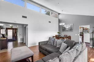 10836 NW 30th Pl, Sunrise, FL 33322 - Photo 8