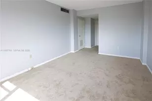 1700 NE 105th St, Miami Shores, FL 33138 - Photo 18