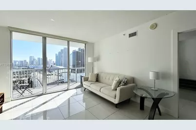1750 N Bayshore Dr #1810, Miami, FL 33132 - Photo 2