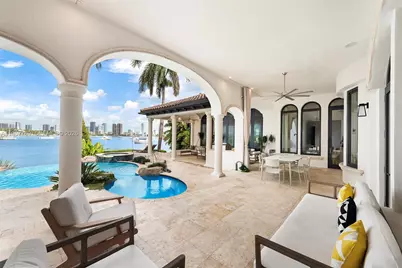 432 S Hibiscus Dr, Miami Beach, FL 33139 - Photo 46