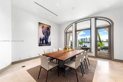 432 S Hibiscus Dr, Miami Beach, FL 33139 - Photo 6