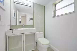 100 Edgewater Dr, Coral Gables, FL 33133 - Photo 18