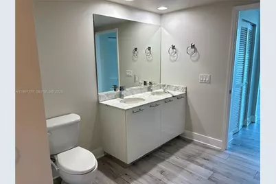 950 Brickell Bay Dr #2007, Miami, FL 33131 - Photo 8