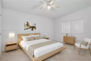 8859 NW 110th Ln, Hialeah Gardens, FL 33018 - Photo 14