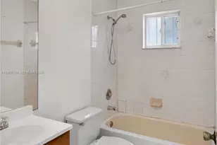 8859 NW 110th Ln, Hialeah Gardens, FL 33018 - Photo 30