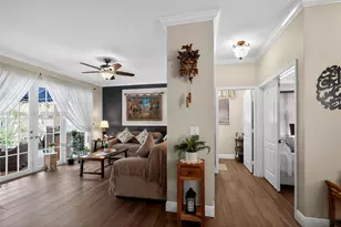 1561 SW 187th Ave, Pembroke Pines, FL 33029 - Photo 8