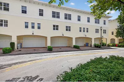 704 SW 1st Ave, Pompano Beach, FL 33060 - Photo 4