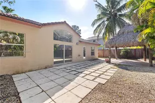 8943 SW 212th Ln, Cutler Bay, FL 33189 - Photo 2