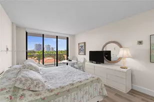 20281 E Country Club Dr, Aventura, FL 33180 - Photo 36