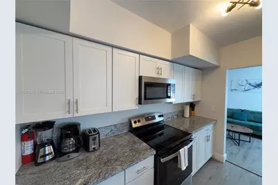 10002 E Bay Harbor Dr #6, Bay Harbor Islands, FL 33154 - Photo 10