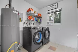 7541 SW 9th St, Plantation, FL 33317 - Photo 34