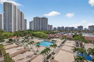3610 Yacht Club Dr, Aventura, FL 33180 - Photo 12