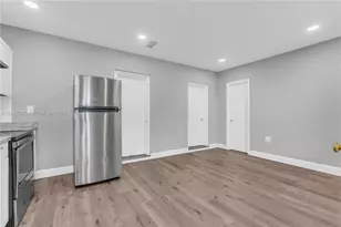 6940 NW 6th Ct, Miami, FL 33150 - Photo 32