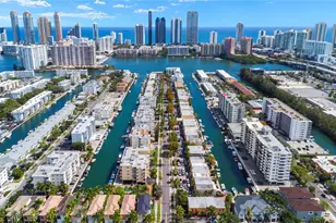 3703 NE 166th St, North Miami Beach, FL 33160 - Photo 54