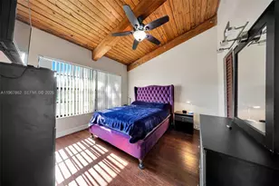 10341 Orange Ct, Pembroke Pines, FL 33026 - Photo 6