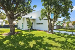 2606 SW 19th St, Miami, FL 33145 - Photo 4