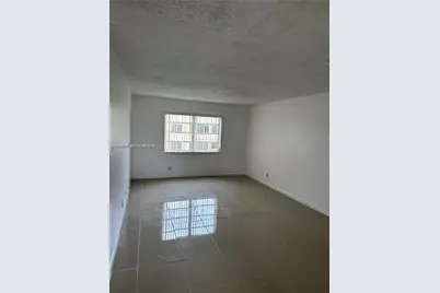 200 Ashbury Rd #209, Hollywood, FL 33024 - Photo 8