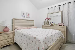 11781 SW 18th St, Miami, FL 33175 - Photo 12